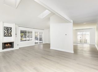27048 Alabastro Dr, Santa Clarita, CA 91354