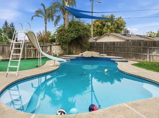 1582 E Ben Franklin Avenue, Tulare, CA 93274
