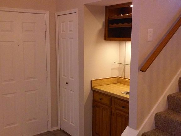 4th image of 200 Canyon Ln