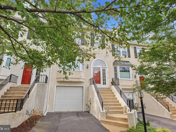 3041 Mitchell Ct, Lafayette Hill, PA 19444