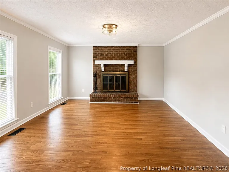 5800 Lagu Pl — Photo 3