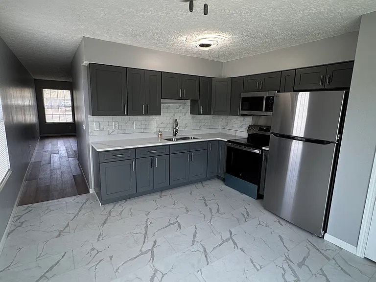 3837 Millstone Rd #3837 — Photo 30
