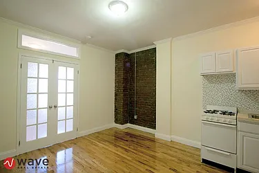 Rented by Wave Real Estate Group