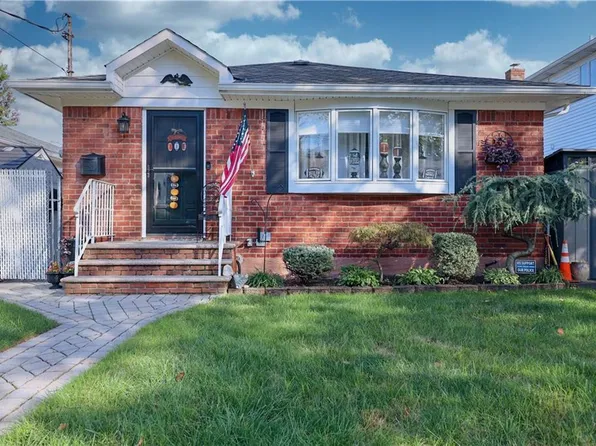 15 Wilson St, Staten Island, NY 10304