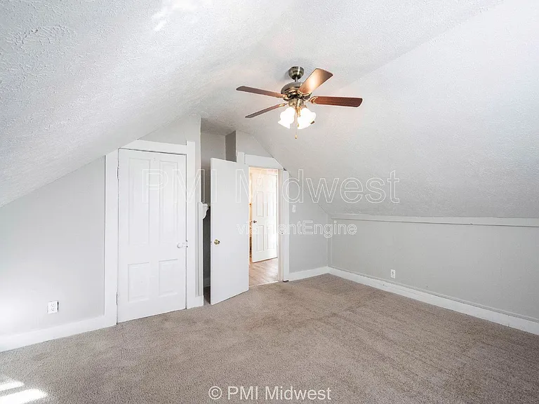 156 W Main St #C — Photo 22
