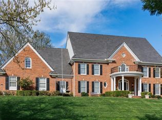 11708 Manor Rd, Leawood, KS 66211