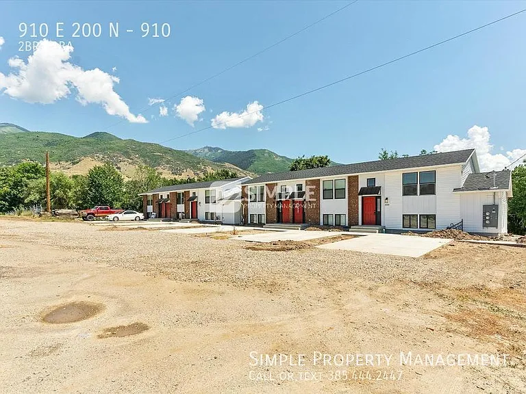 910 E 200 N #910 — Photo 24
