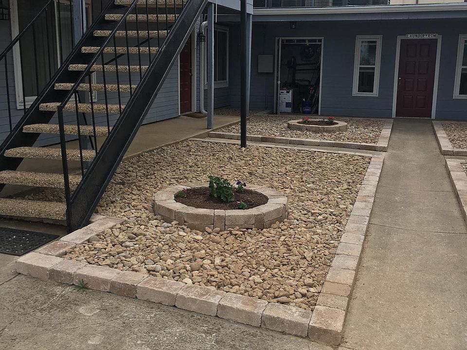 2nd image of 2427 W Prairie St APT 107