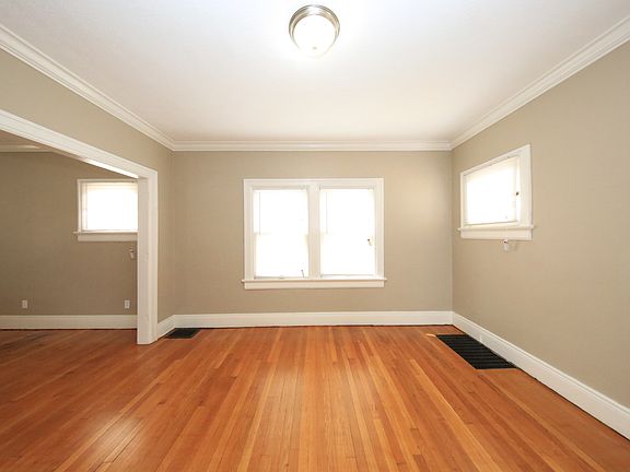 3rd image of 65 Knecht Dr