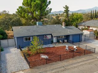 2515 Starlight Blvd, Redding, CA 96001