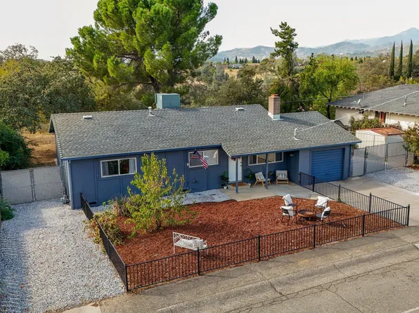 2515 Starlight Blvd, Redding, CA 96001