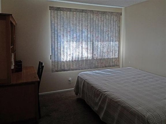 3rd image of 809 Woodberry Dr