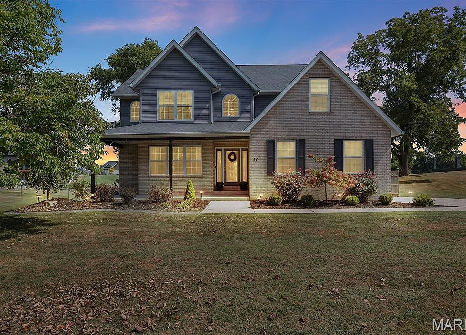 1st image of 17 Waterford Ln