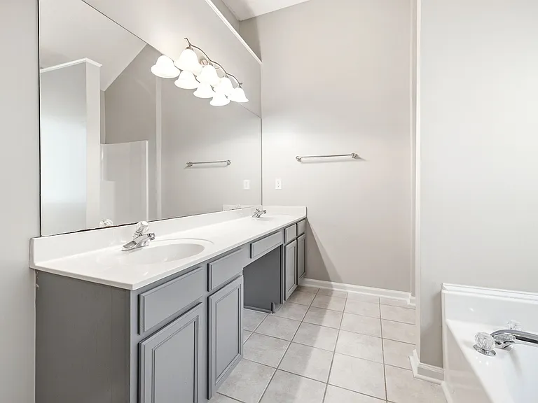6330 N Glen Dr — Photo 25