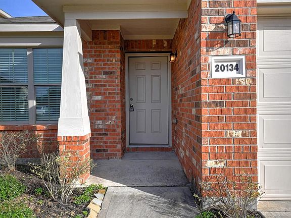 5th image of 20134 Linden Spruce Ln