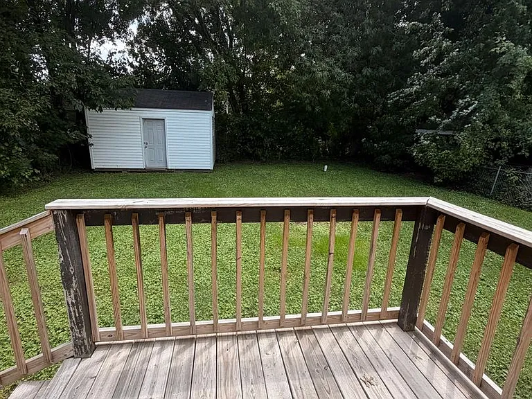 5015 Wellsworth Ave — Photo 14