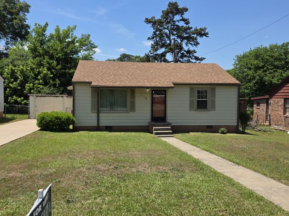 1712 Pinewood Dr