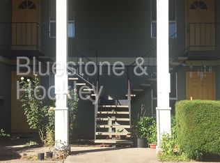 290 Gatch St APT 1B, Woodburn, OR 97071