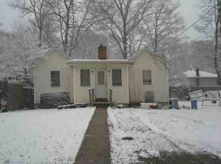 33 Columbine Rd, Rocky Point, NY 11778