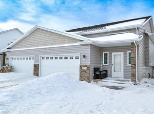 71 Mulberry Loop, Minot, ND 58703