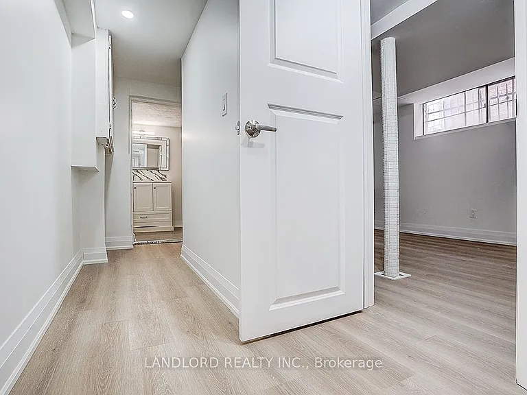 56 Bicknell Ave #LOWER — Photo 35