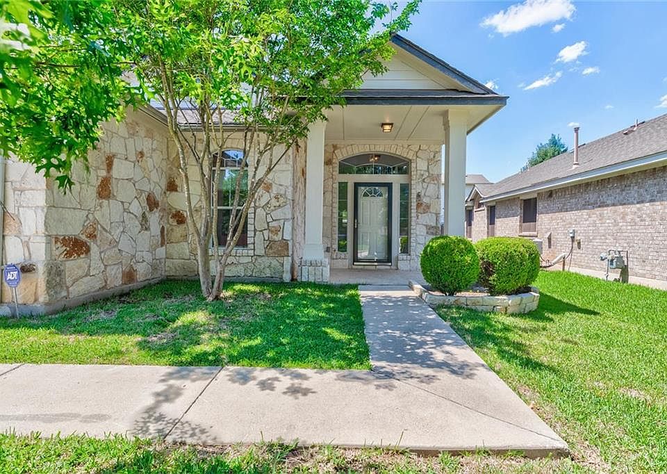 1st image of 10816 Pall Mall Dr