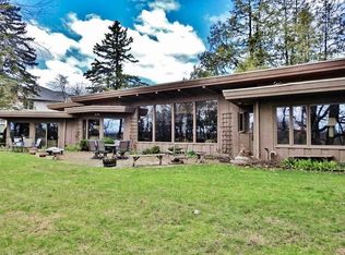 4903 River Heights Dr, Manitowoc, WI 54220