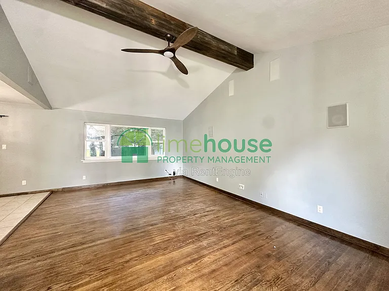 417 Lynn Shores Dr — Photo 6