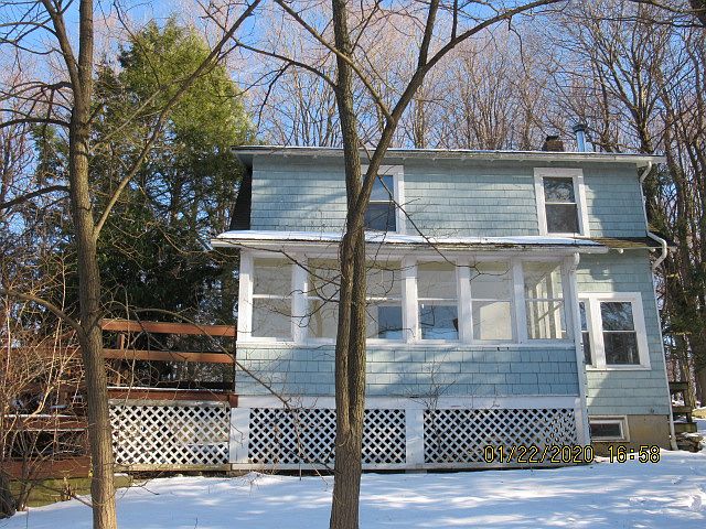 1st image of 16 Maiden Ln