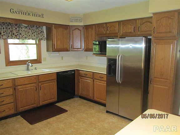 4th image of 3500 N Marbleway Dr