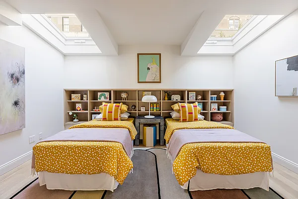 Rented by Compass | media 43