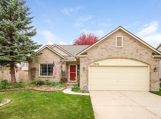 7442 Red Bird Dr, Ypsilanti, MI 48197