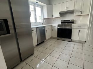 62 Graywood Rd #1, Port Washington, NY 11050
