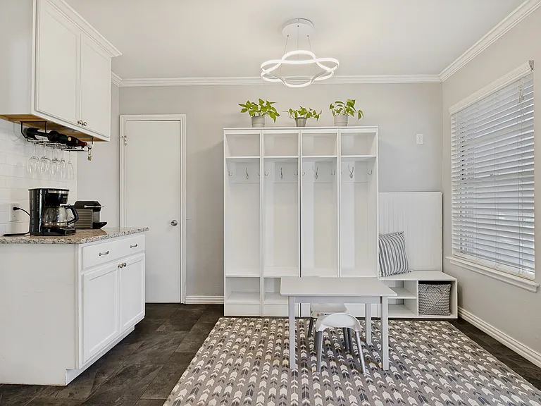 6236 Monticello Ave — Photo 12