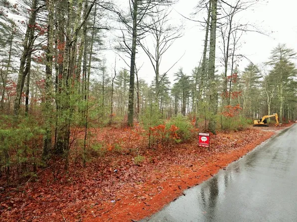 4 Indian St, Carver, MA 02330