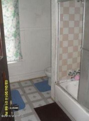 2nd image of 1407 Lay Blvd