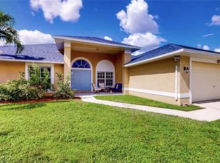 923 SW 28th Ter, Cape Coral, FL 33914