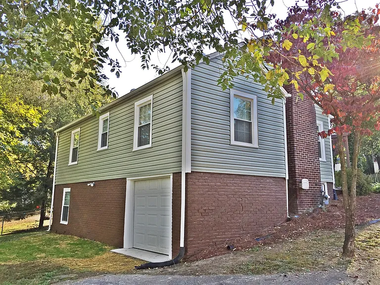 1417 Wales Ave — Photo 2