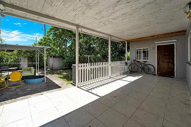 1169 SW 23rd Ave #2B — Photo 7