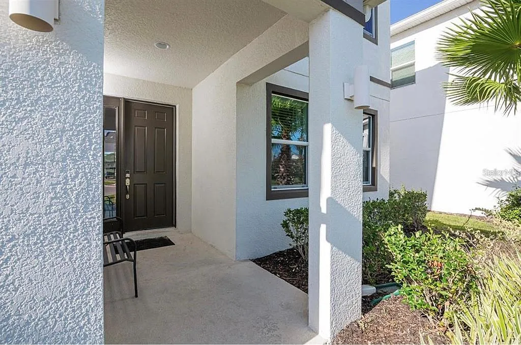 8 bed, 5.0 bath, 3248 sqft, $5,250 — Photo 4
