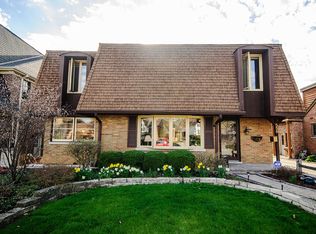 558 S Linden Ave, Elmhurst, IL