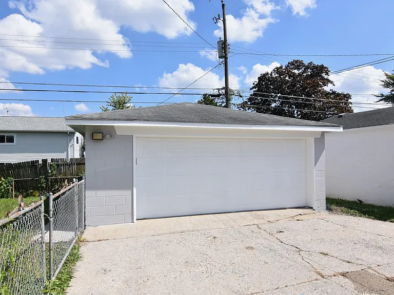 1102 Wiltshire Rd — Photo 17