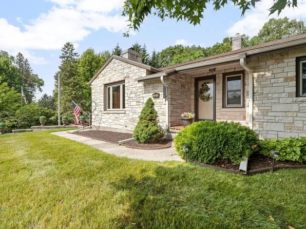 225 Kettle Moraine DRIVE NORTH North, Slinger, WI 53086