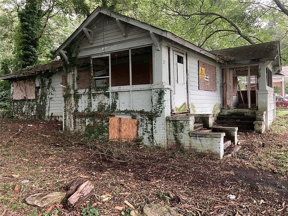 2nd image of 25 Mildred Pl NW
