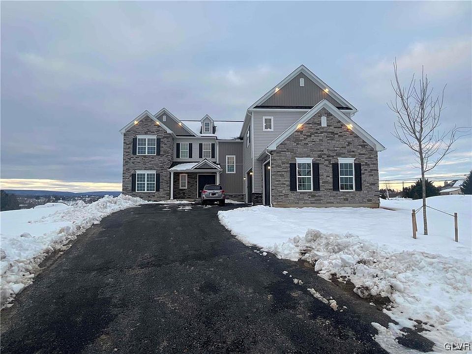 1st image of 234 Scenic Ct #9