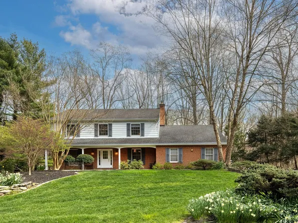 11115 Old Carriage Rd, Glen Arm, MD 21057
