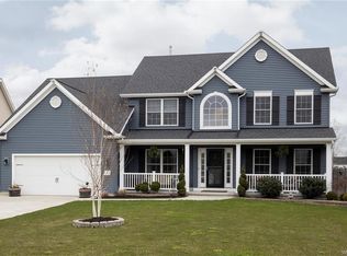 5 Darien Ct, Lancaster, NY 14086