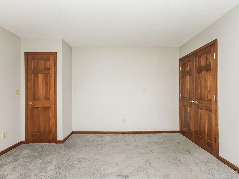 7028 Gimbel Ct — Photo 10