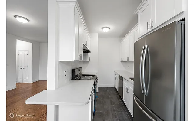 Rented by Douglas Elliman | media 20