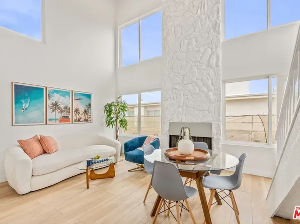 16 Quarterdeck St Unit 301, Marina Del Rey, CA 90292